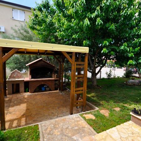 Ferienwohnung Fuer 2 Personen 30 M2 In Novigrad, Istrien Karpinjan Dış mekan fotoğraf