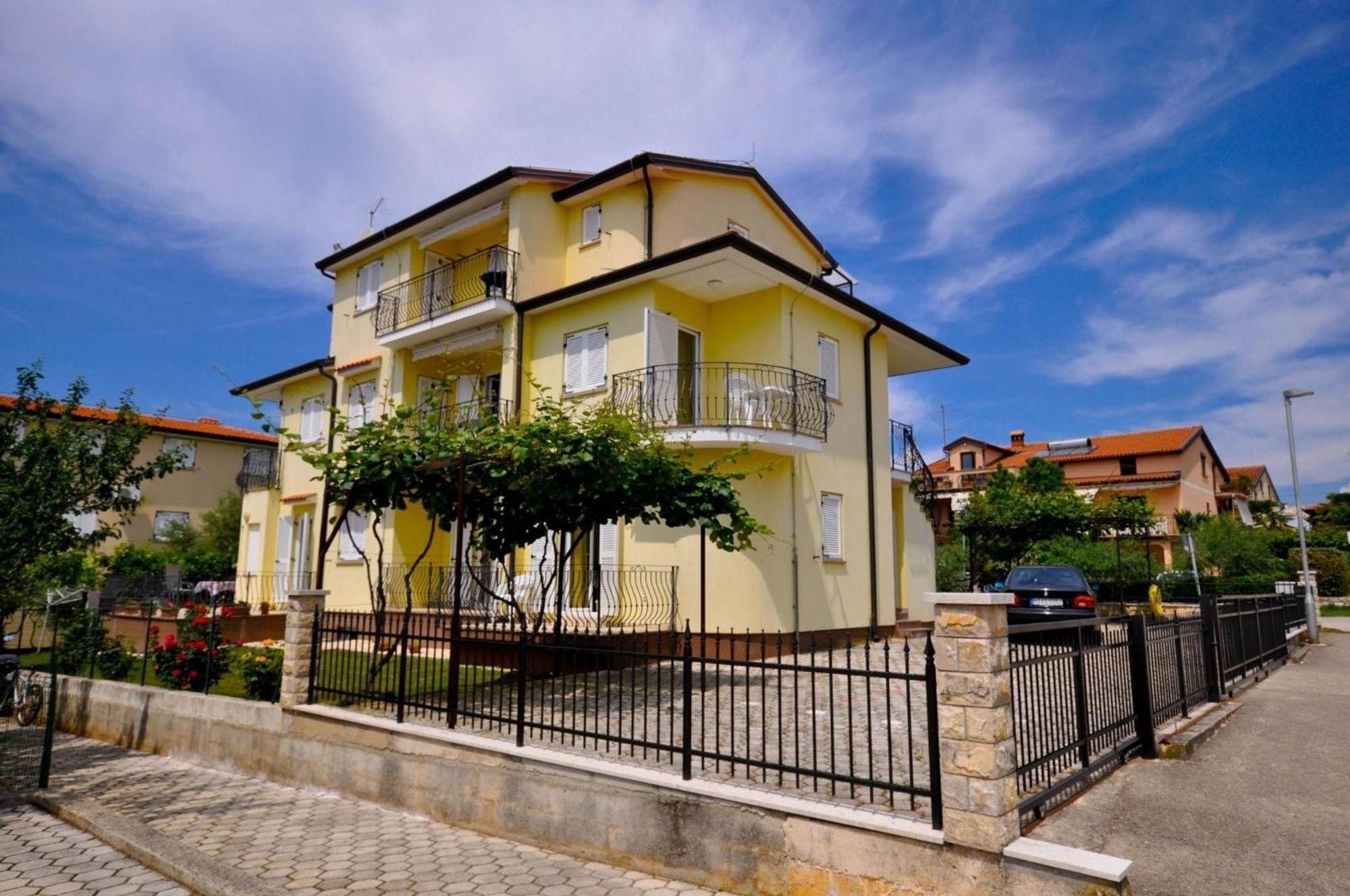 Ferienwohnung Fuer 2 Personen 30 M2 In Novigrad, Istrien Karpinjan Dış mekan fotoğraf